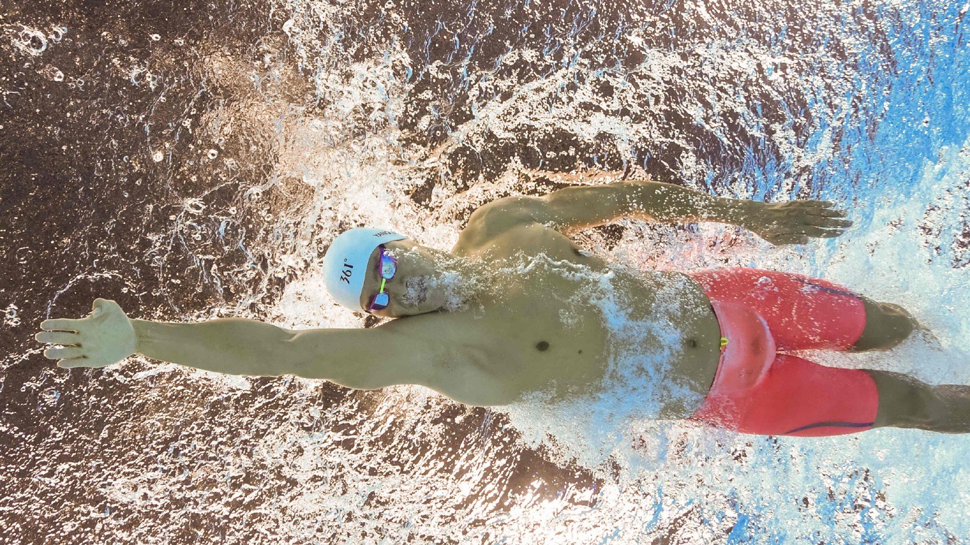 冷静与爆发并存 梅尔滕斯稳扎稳打，梅尔滕斯为什么叫梅坚柔